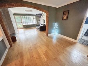 Sitting room- click for photo gallery